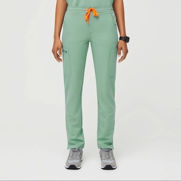 Figs Jade scrubs set - Picture 2 of 7